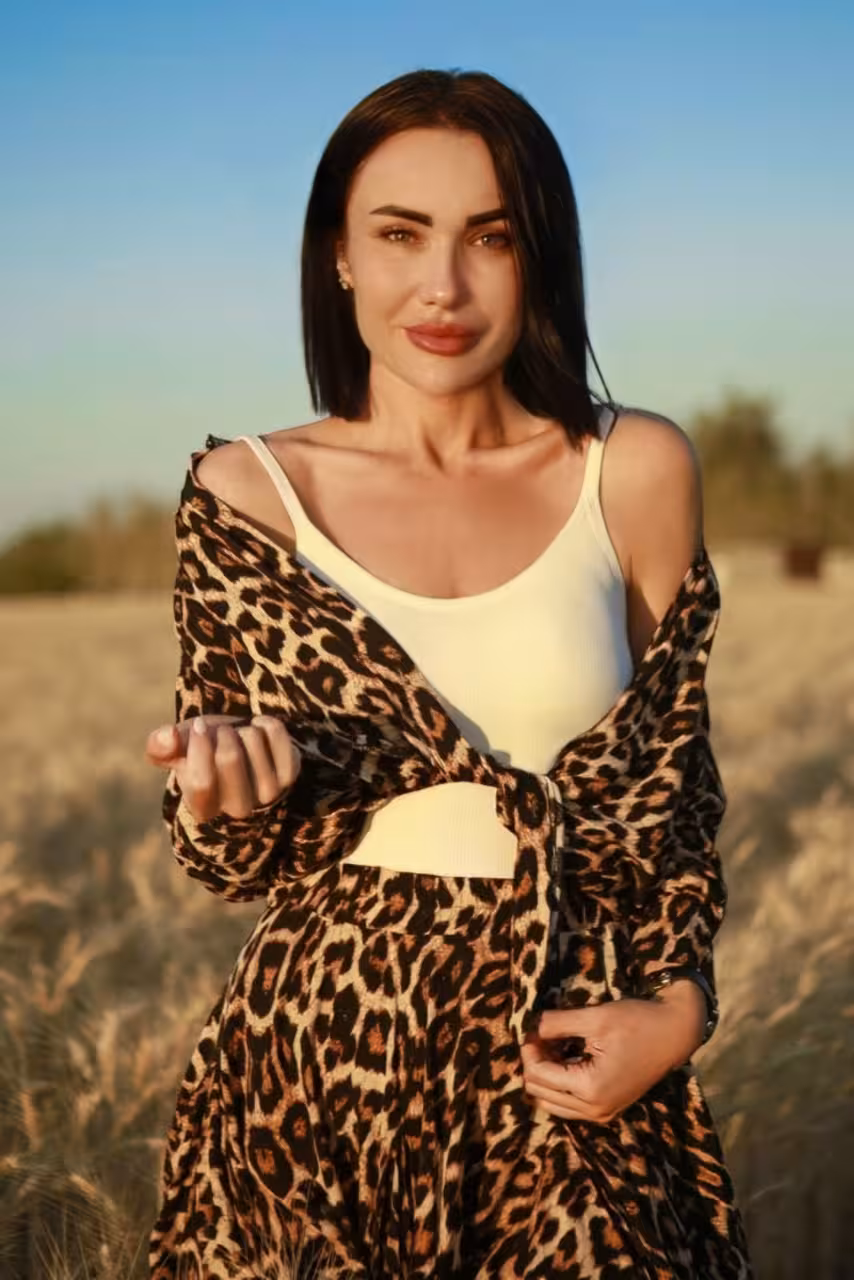 Elena ukrainian brides dating