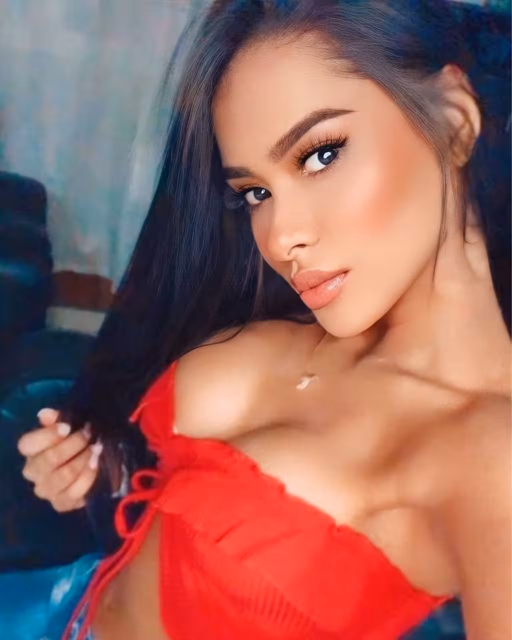 MELISA 33 Medellin Colombia I am genuine and sincere as a future bride