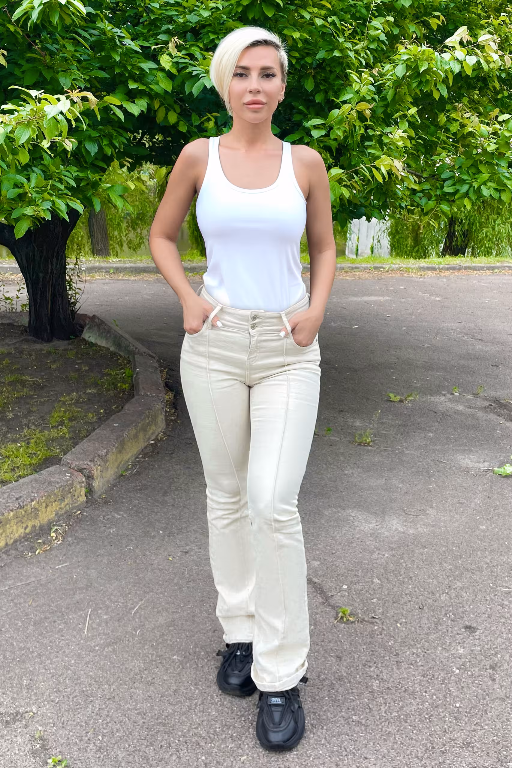 Alenka 30 Kyiv  Ukraine I am ready for our new beginning as your bride