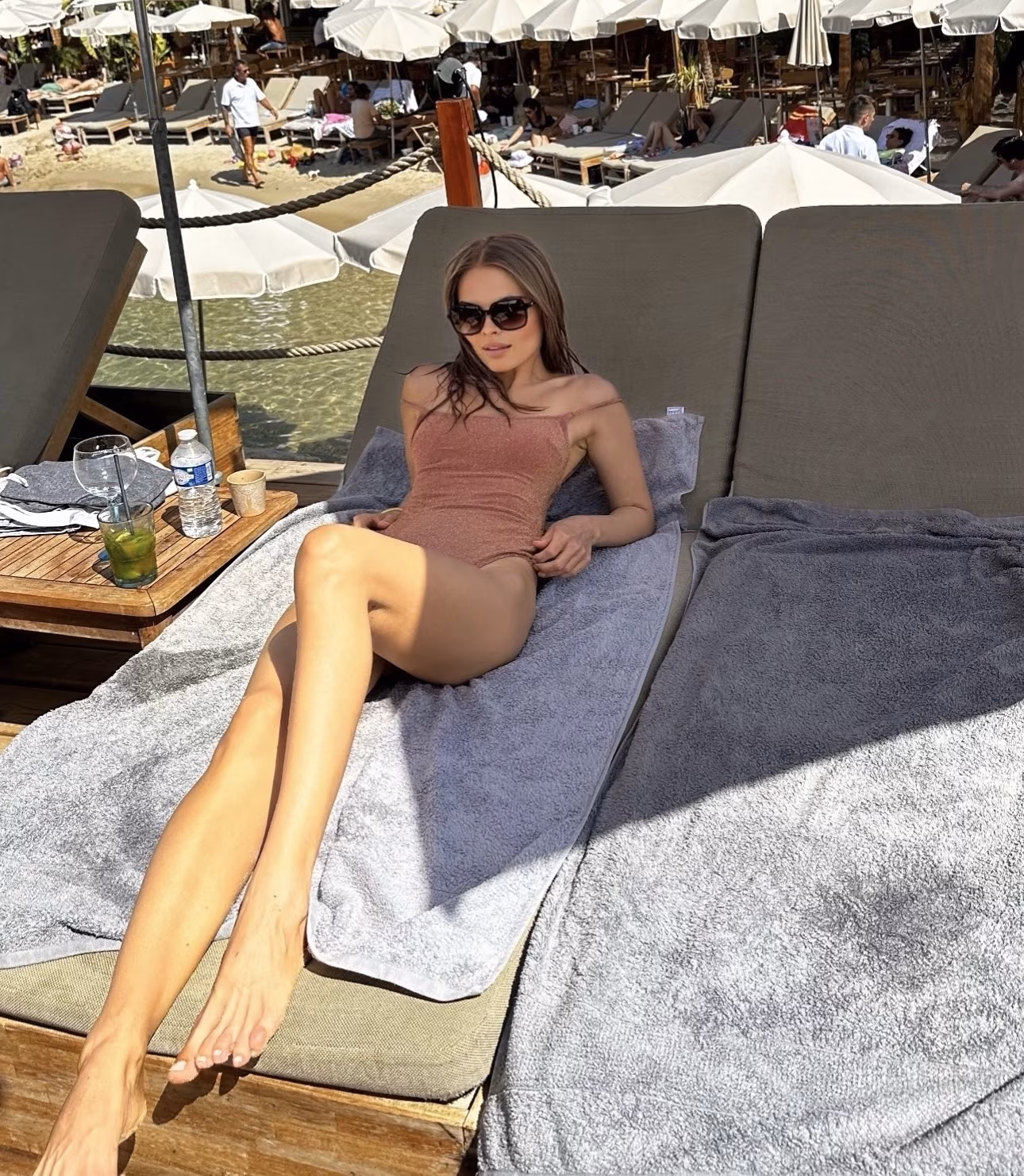 Olha 43 Nice France Looking for a man who truly cares to be his bride