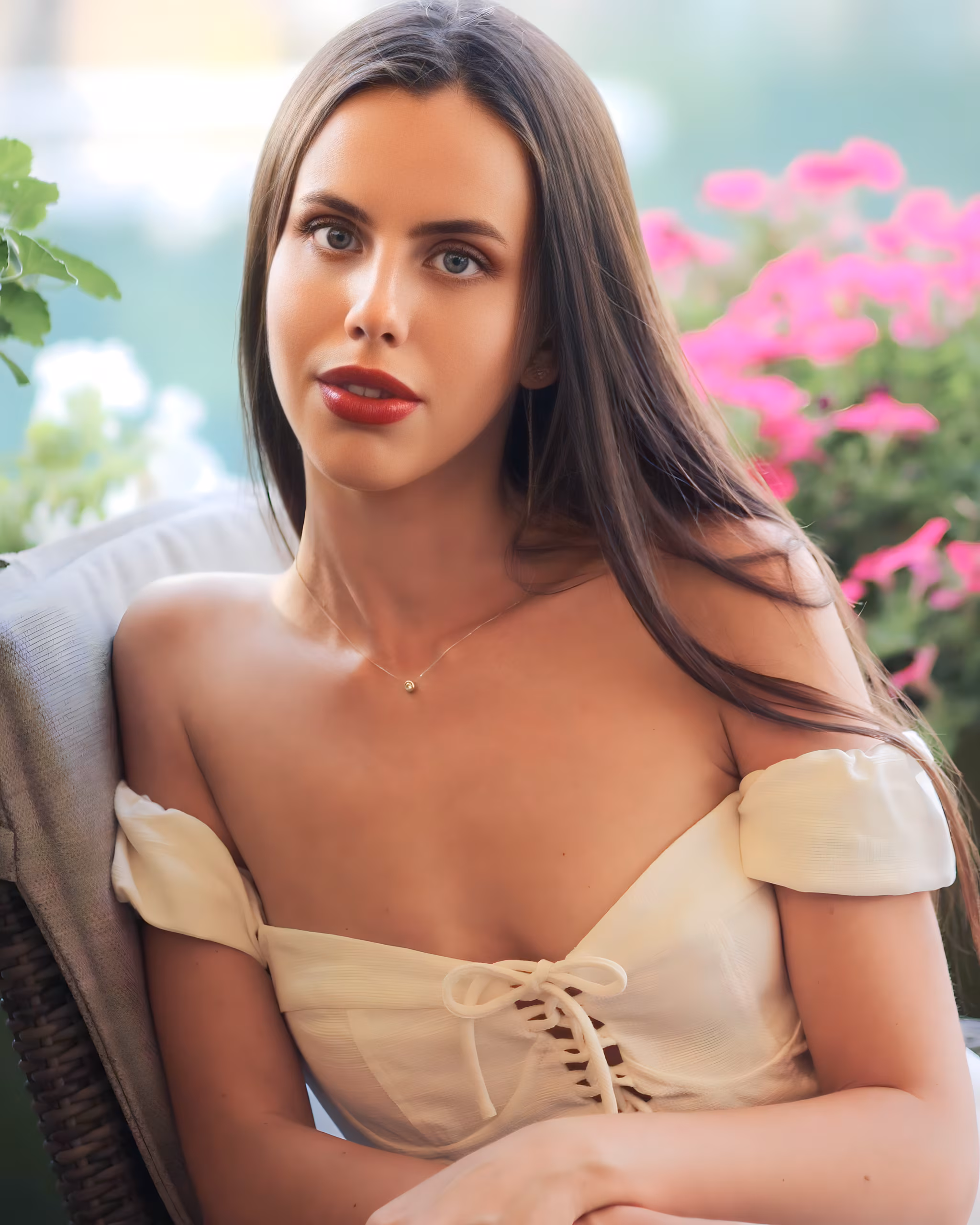 Lilia 30 Bucharest Romania Looking for my beloved partner to be his bride