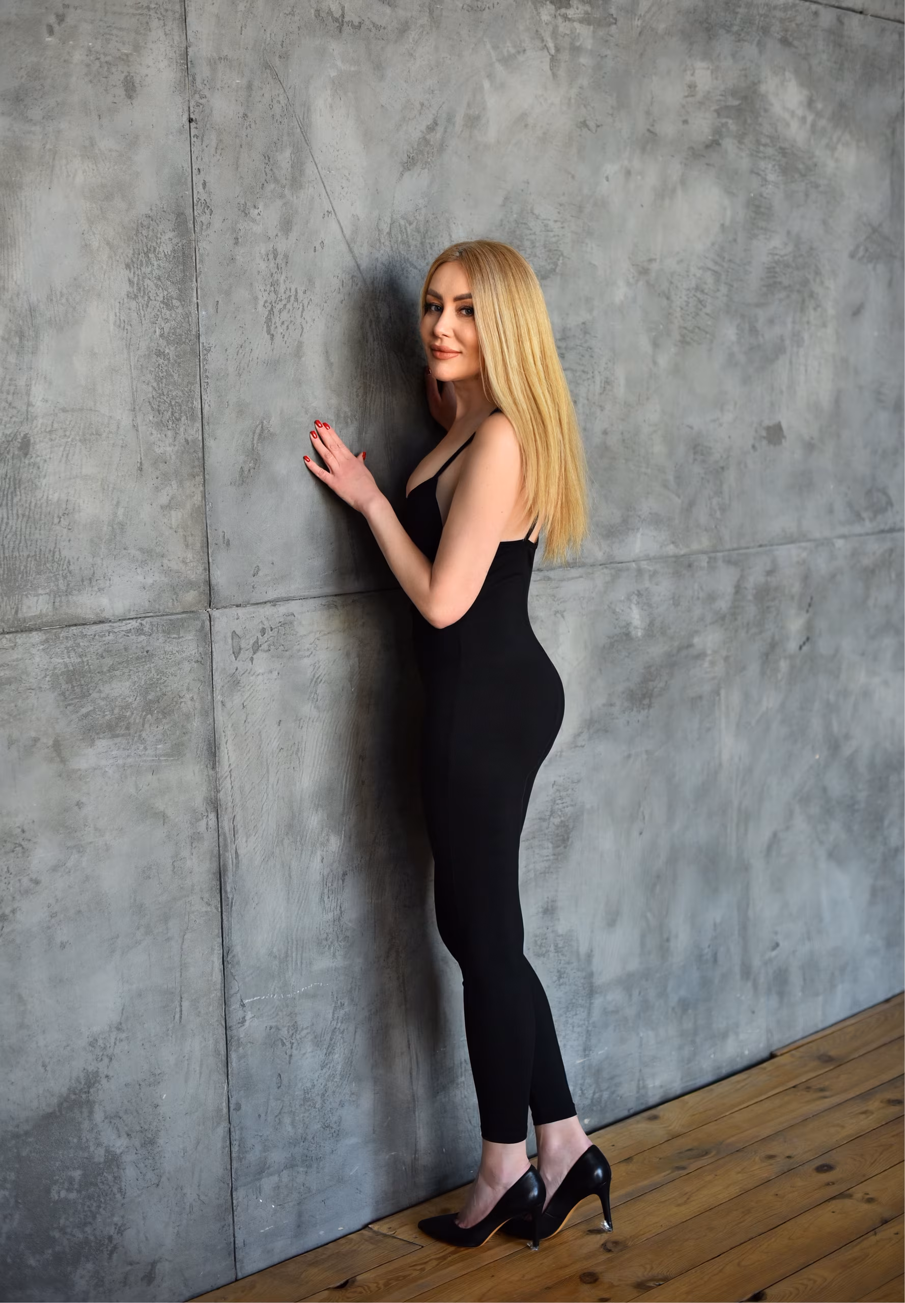 Svitlana 46 Kyiv Ukraine Ready to be your pillar of support as your bride