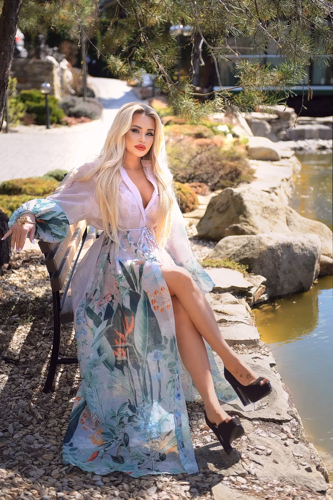 Viktoria 35 Dnepr Ukraine Searching for genuine true love and to be a bride