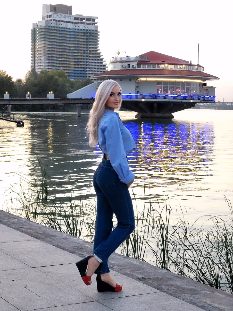 Yulia 40 Dnipropetrovsk Ukraine Seeking a kind and truthful man to be his bride