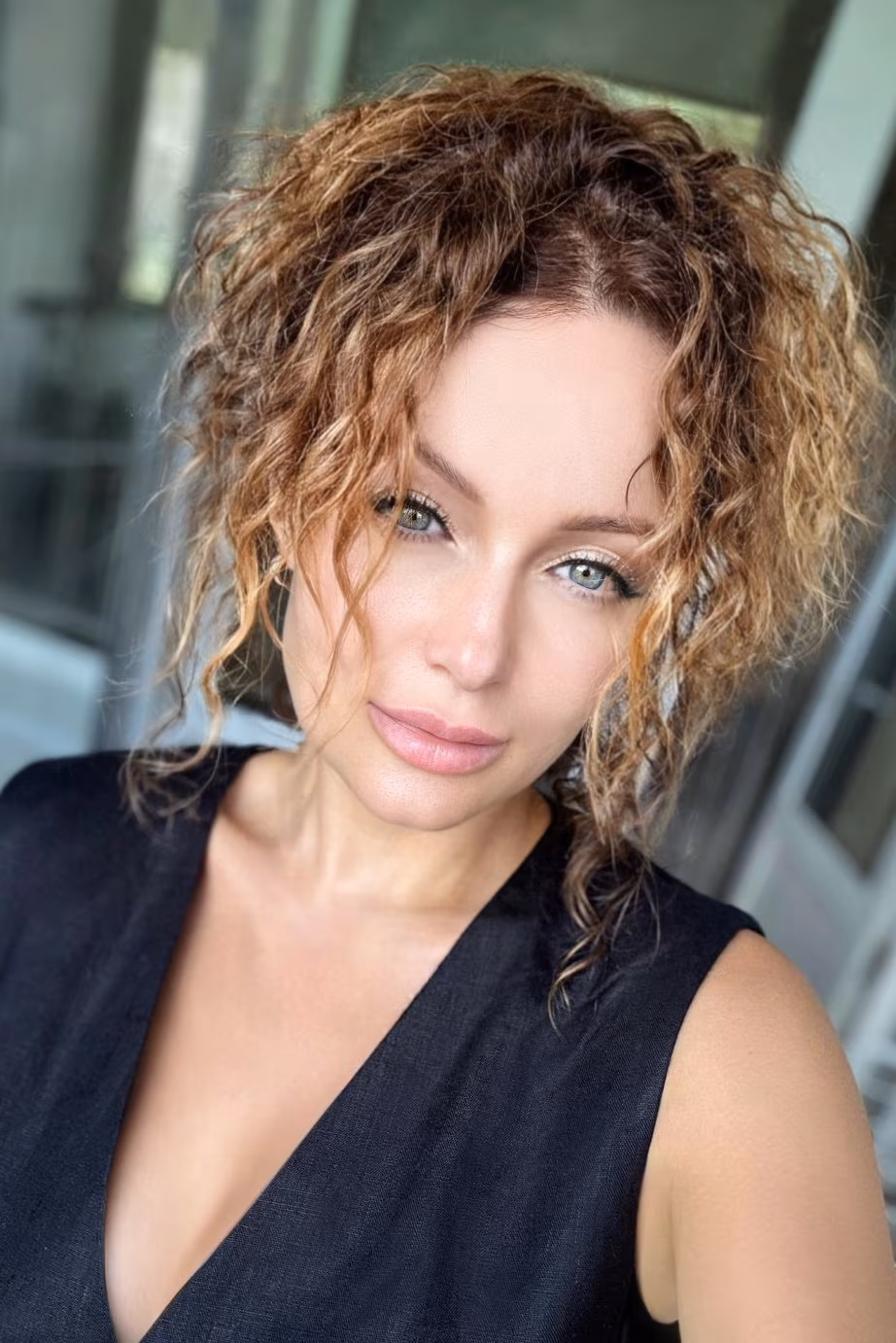 Anna 39 Kyiv  Ukraine I want a man devoted to family and a bride