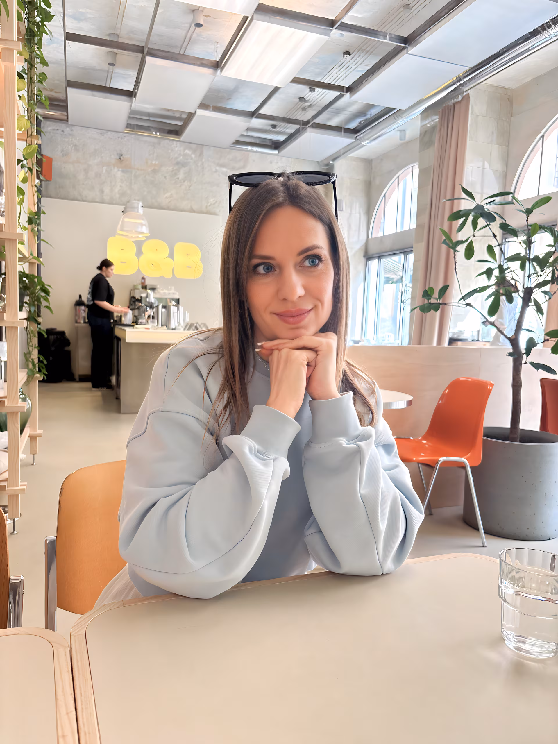 Yulia 40 Lutsk  Ukraine Seeking a man who values family and wants a bride