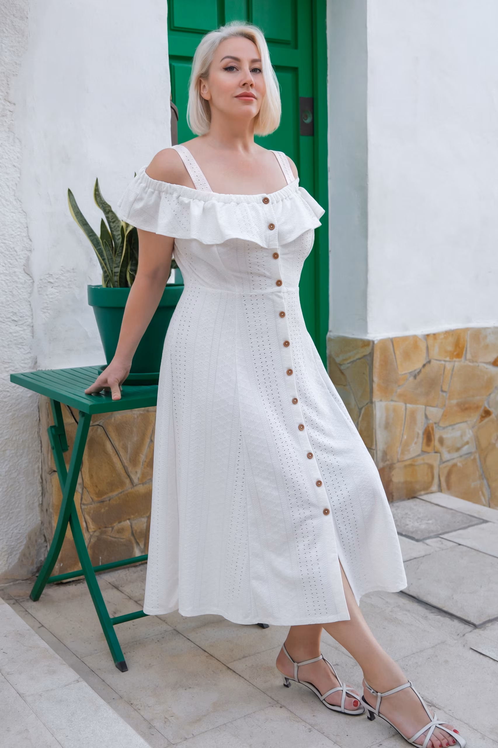 Nina 47 Alicante Spain Single woman seeking a good man to become his bride