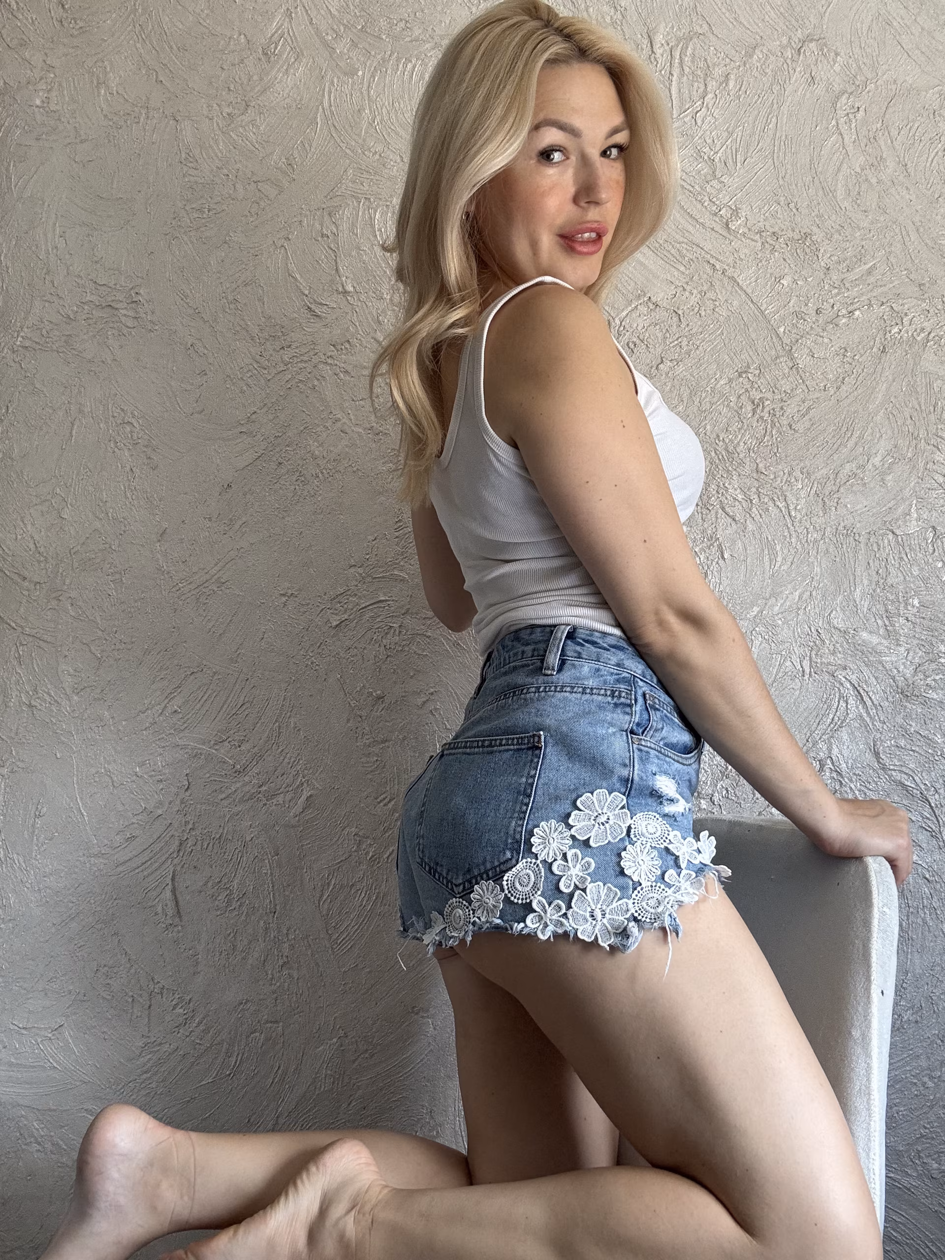 Alena 39 Kryvyi Rig Ukraine Want to find my other half and become a bride