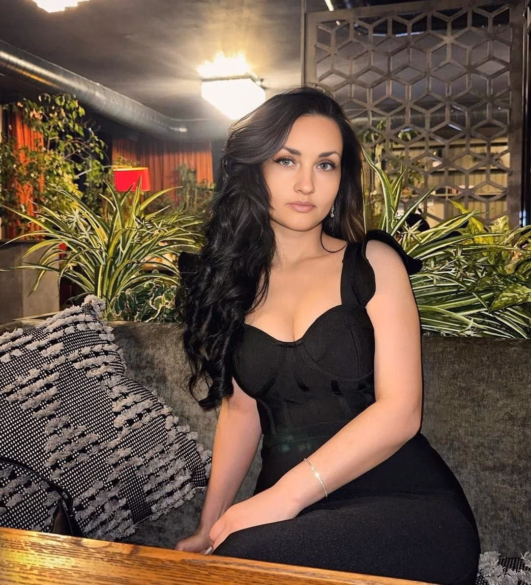 Olena 40 Chernihiv Ukraine I am genuine and sincere as a future bride