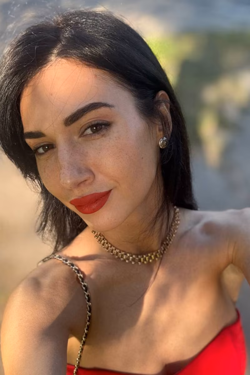 Anna 29 Kyiv  Ukraine I believe in a happy marriage as your bride
