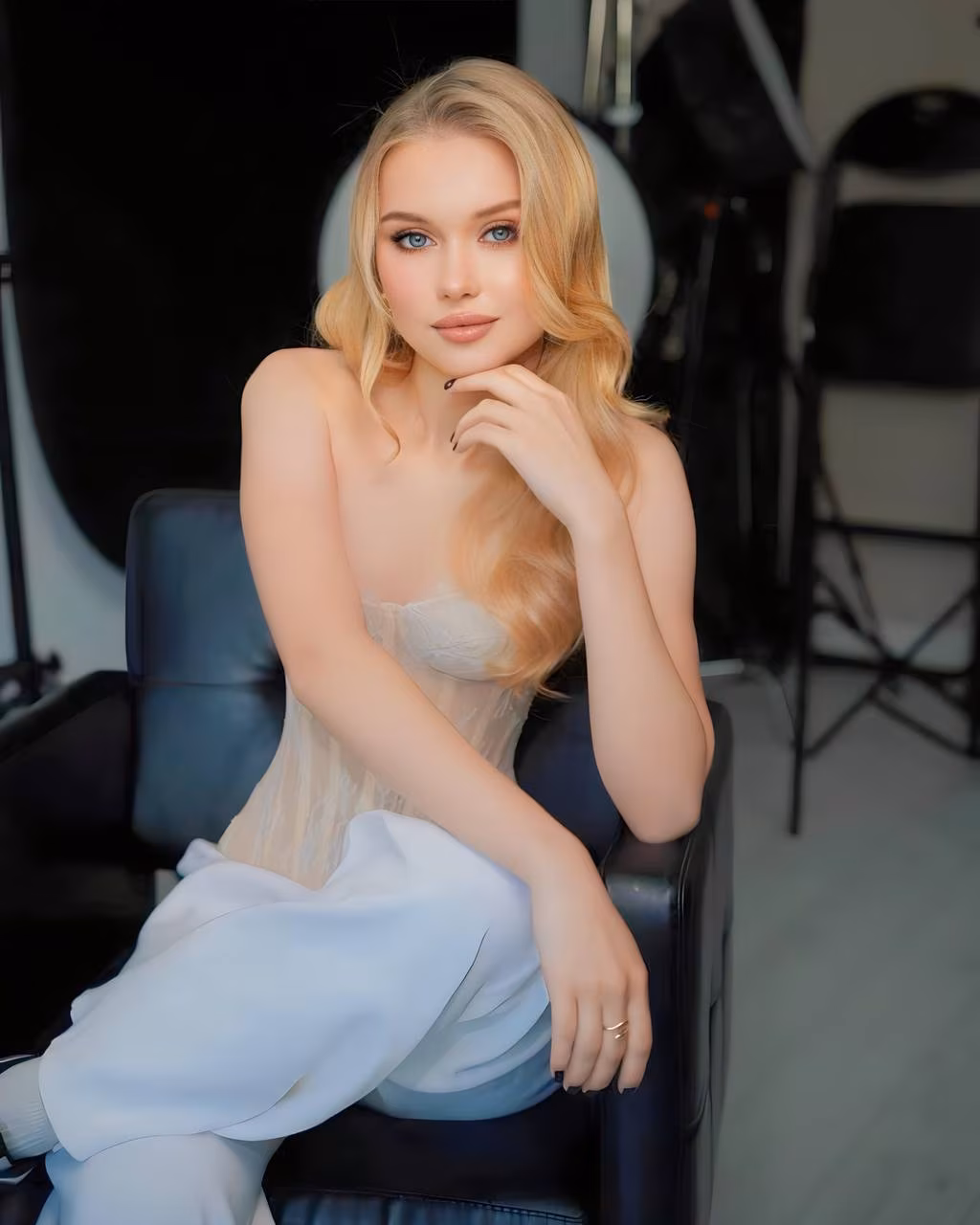 Anastasiia 19 Lutsk Ukraine I truly believe in real love and being a bride