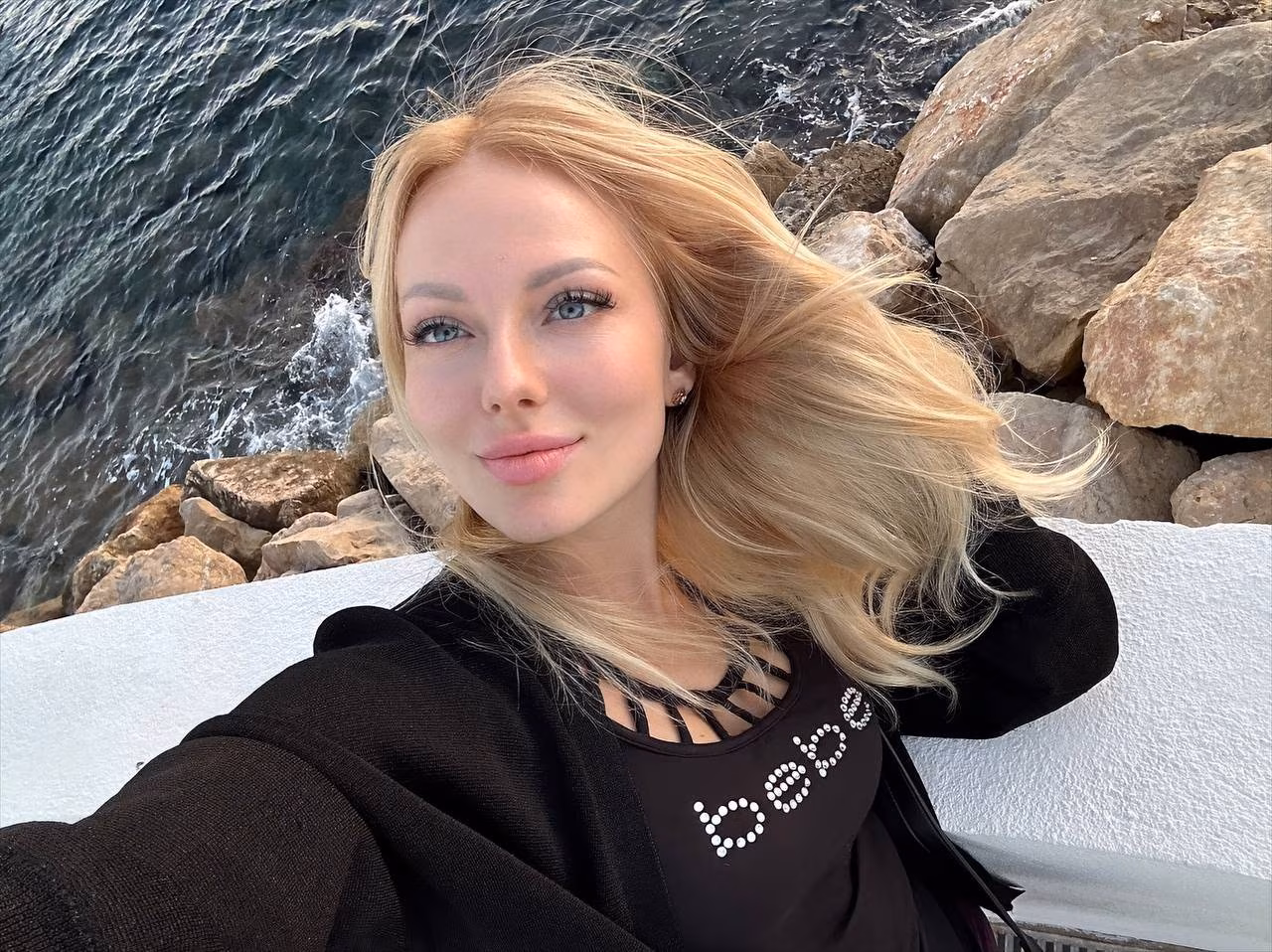 Yulia 40 Cannes France I want to become a loving wife and your bride