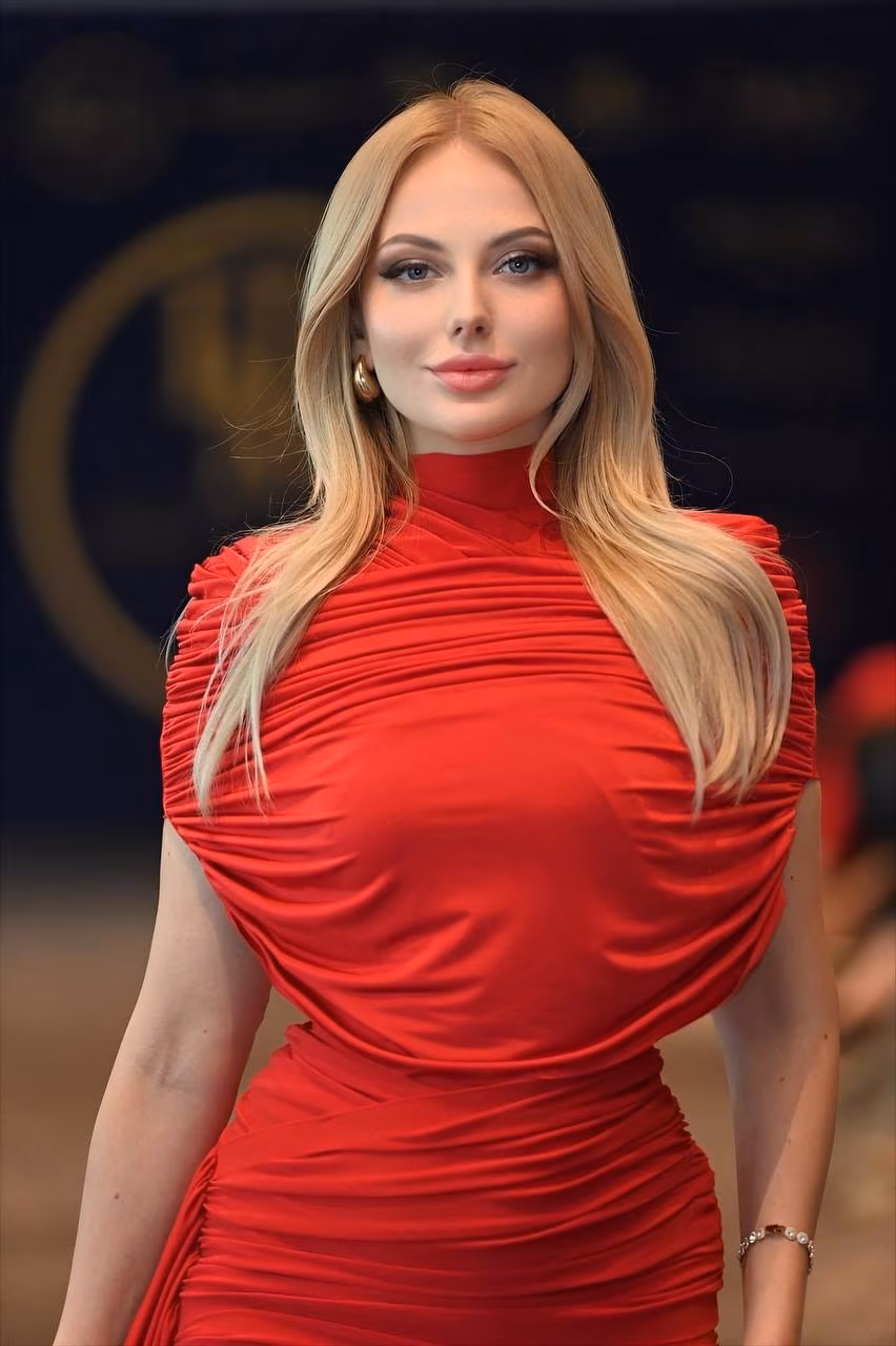 Yulia 40 Cannes France I want to become a loving wife and your bride