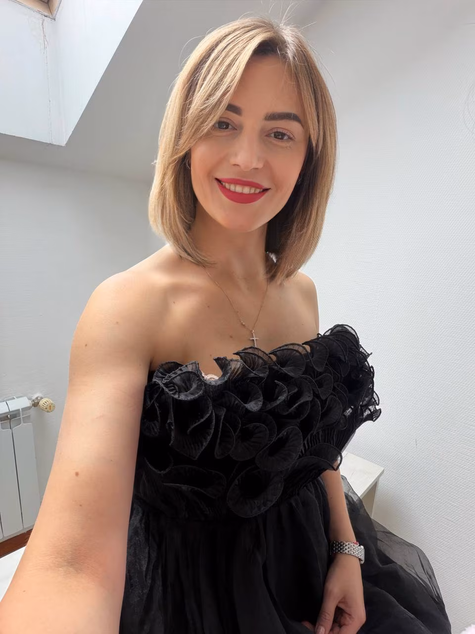 Olena 36 Kyiv   Ukraine Looking for a man who truly cares to be his bride