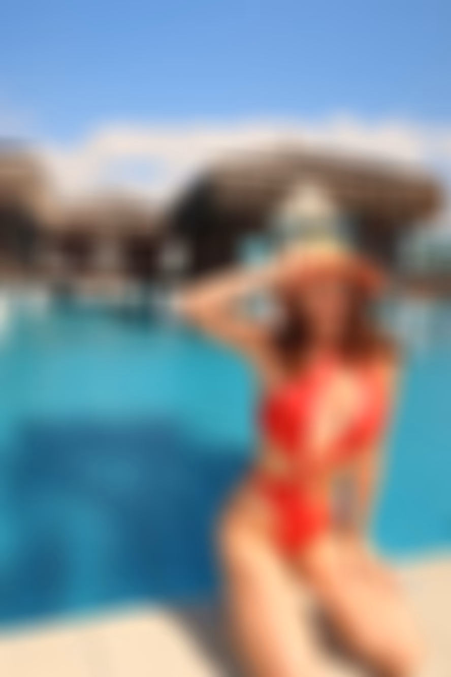 Anna 32 Beausoleil France Looking for a serious commitment to become a bride
