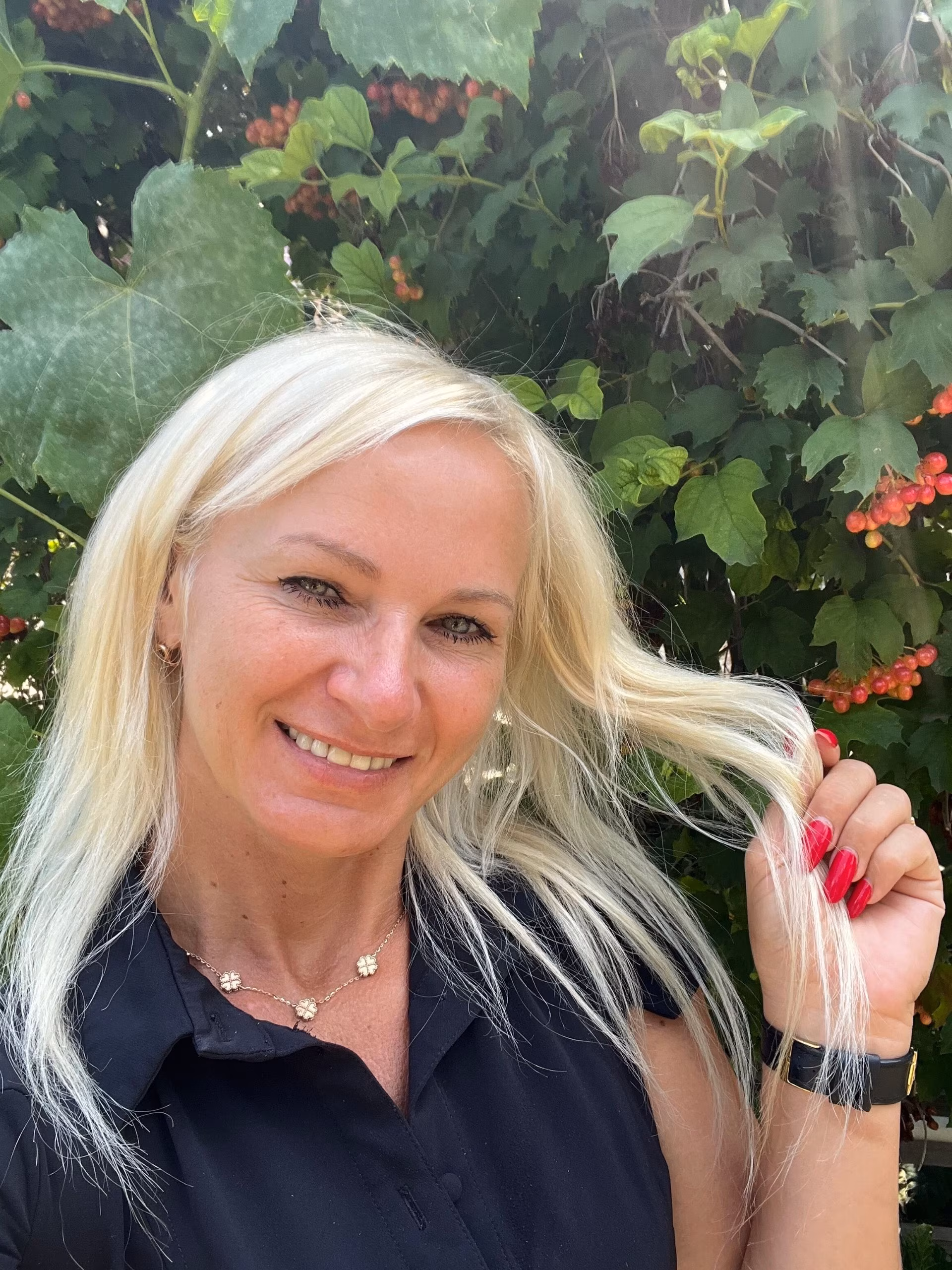 Sveta 49 Ukrainka Ukraine Looking for a thoughtful husband to be his bride