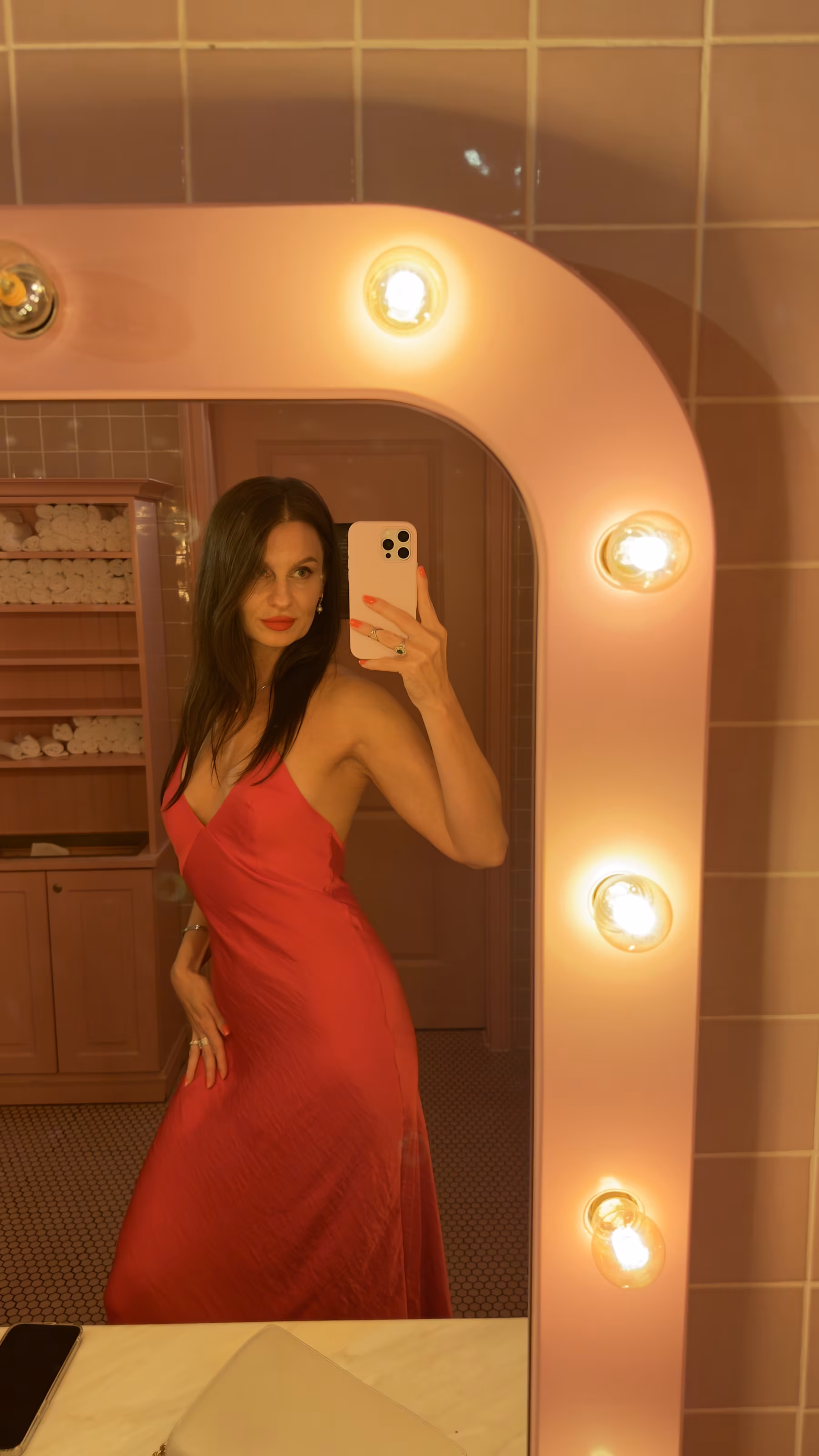 Oleksandra 38 Berlin Germany Looking for my perfect soulmate to make me a bride
