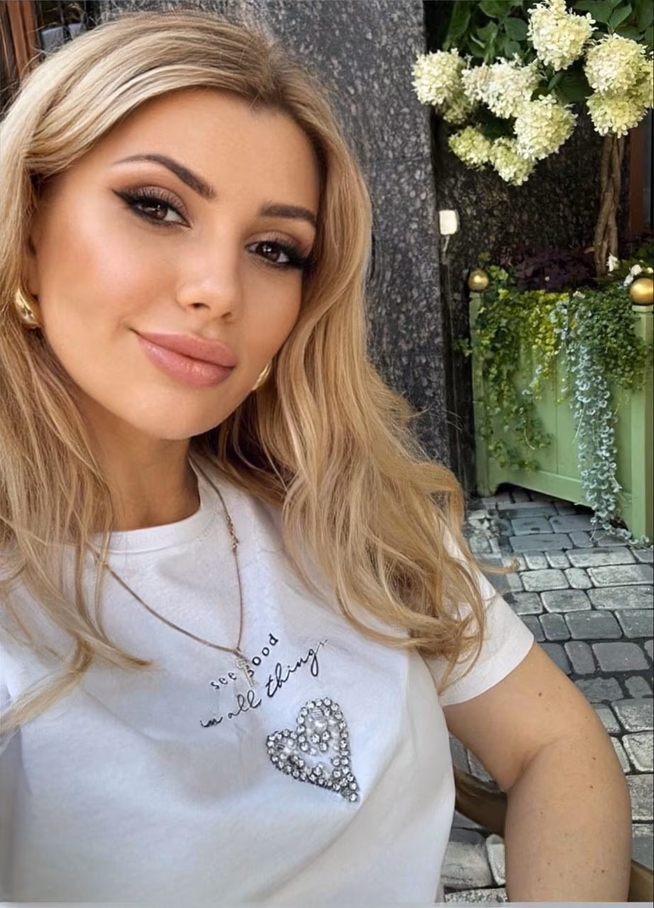 Maryna 36 Beijing/Kyiv China Searching for genuine true love and to be a bride
