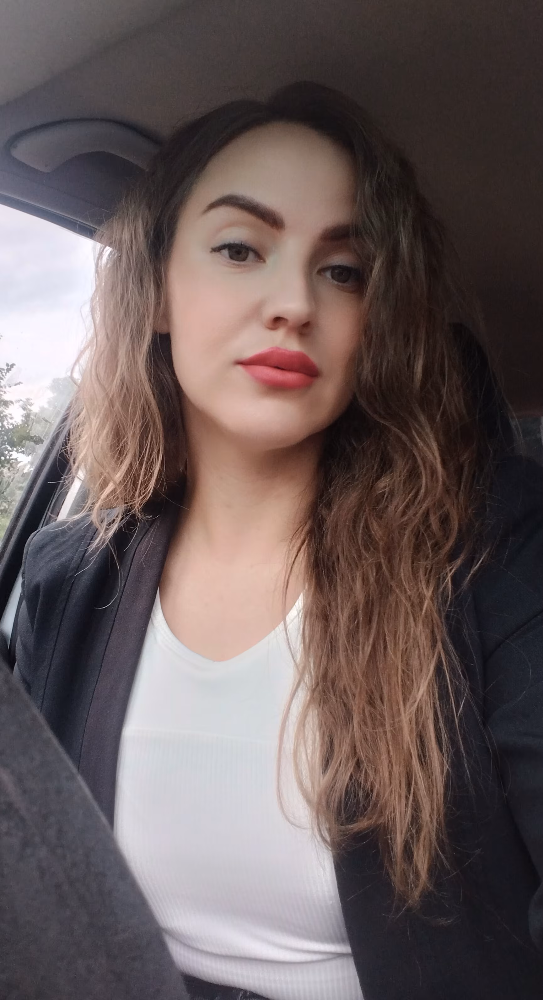 Irina 34 Lukow Poland Seeking a kind and truthful man to be his bride