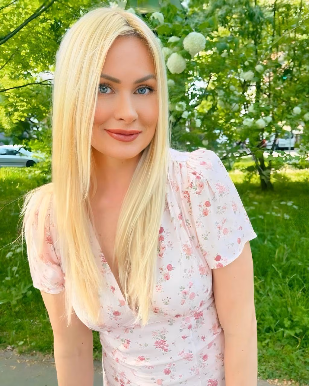Iryna 42 Kryvyi Rih Ukraine Seeking a man who values family and wants a bride