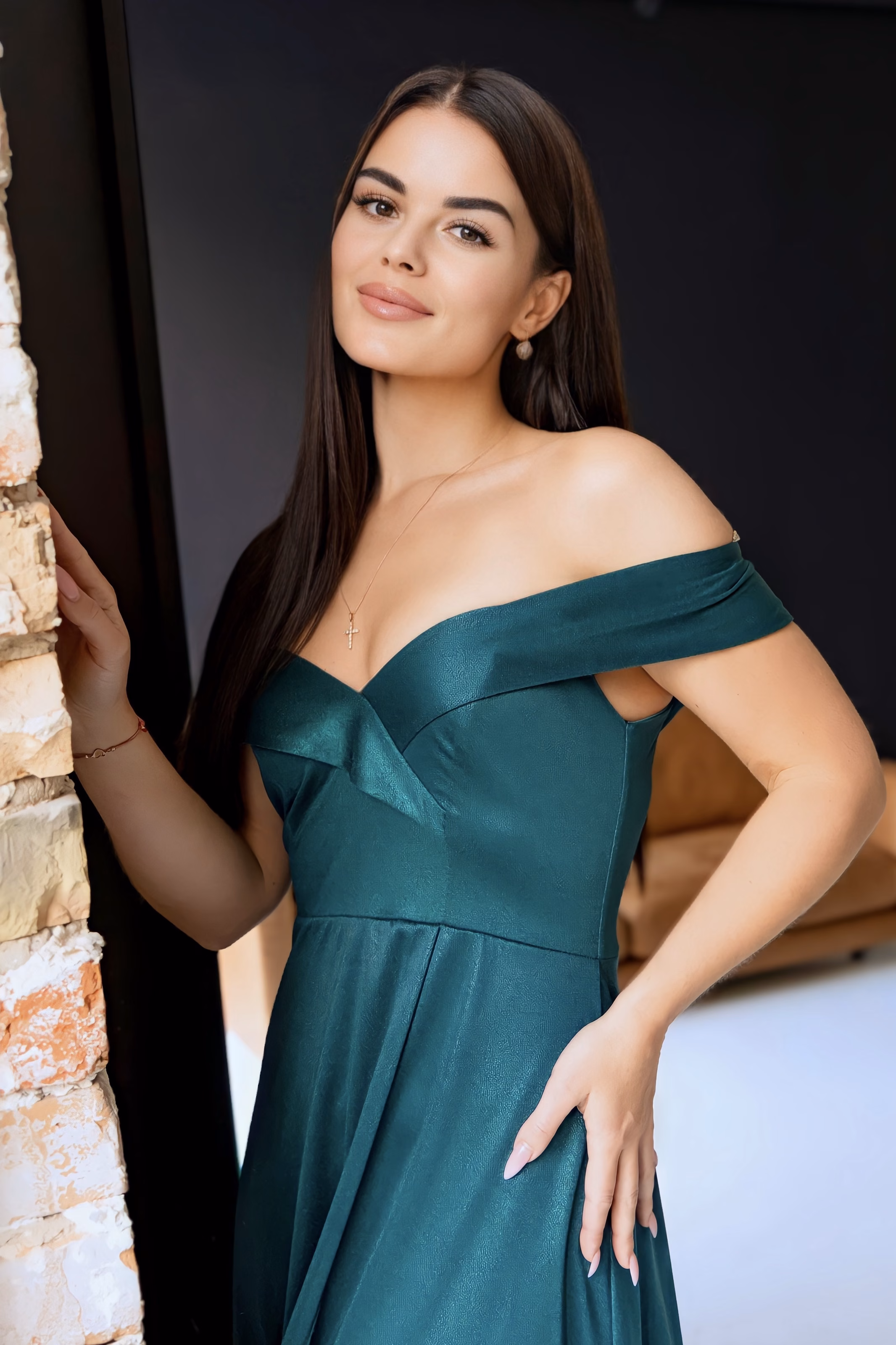 Tatiana 37 Kiev Ukraine I am a woman with strong values ready to be a bride