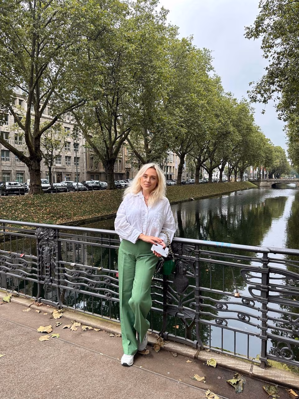 Victoria 51 Berlin Germany I am ready to love you endlessly as your bride