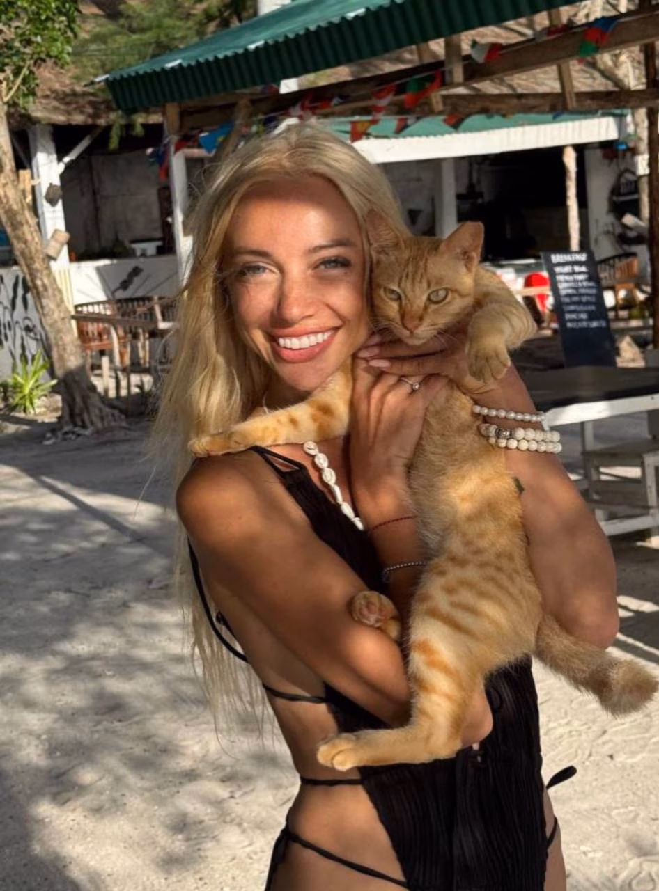 Marina 43 Zurich Switzerland I desire a joyful married life as your bride