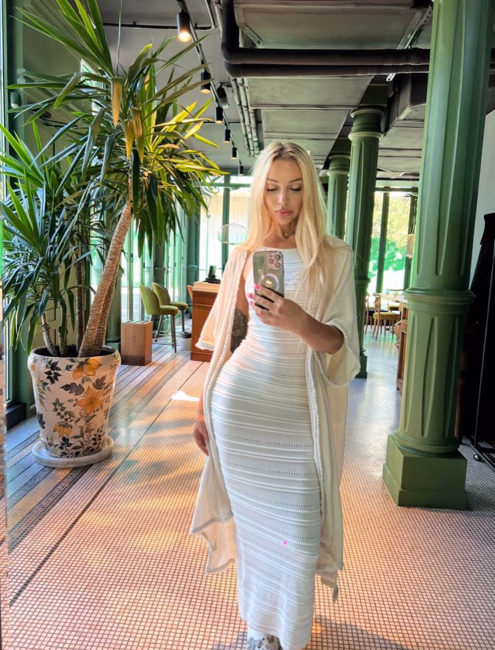 Marina 43 Zurich Switzerland I desire a joyful married life as your bride