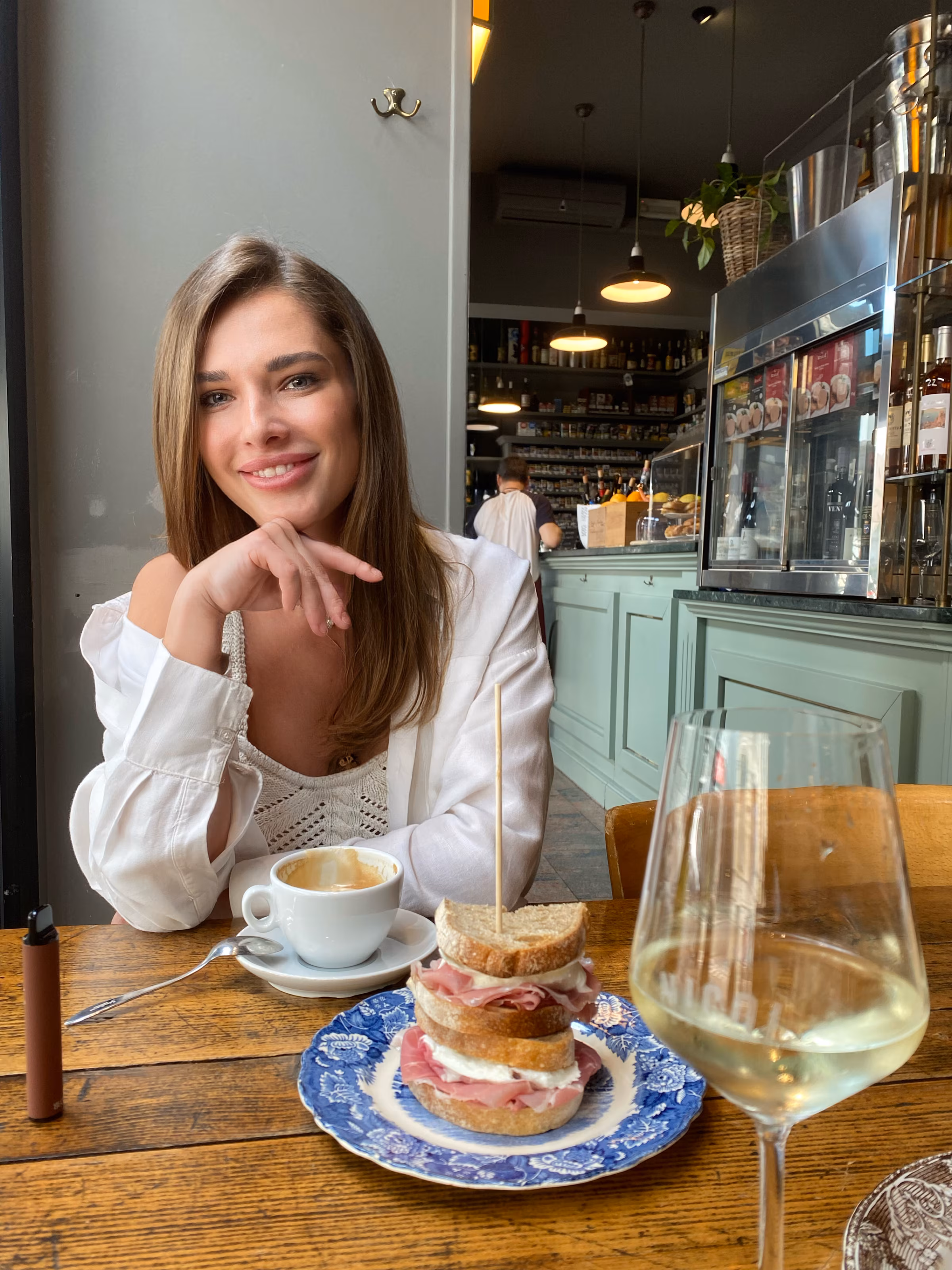 Viktoria 34 Milano Italy I want to share my life journey as your bride