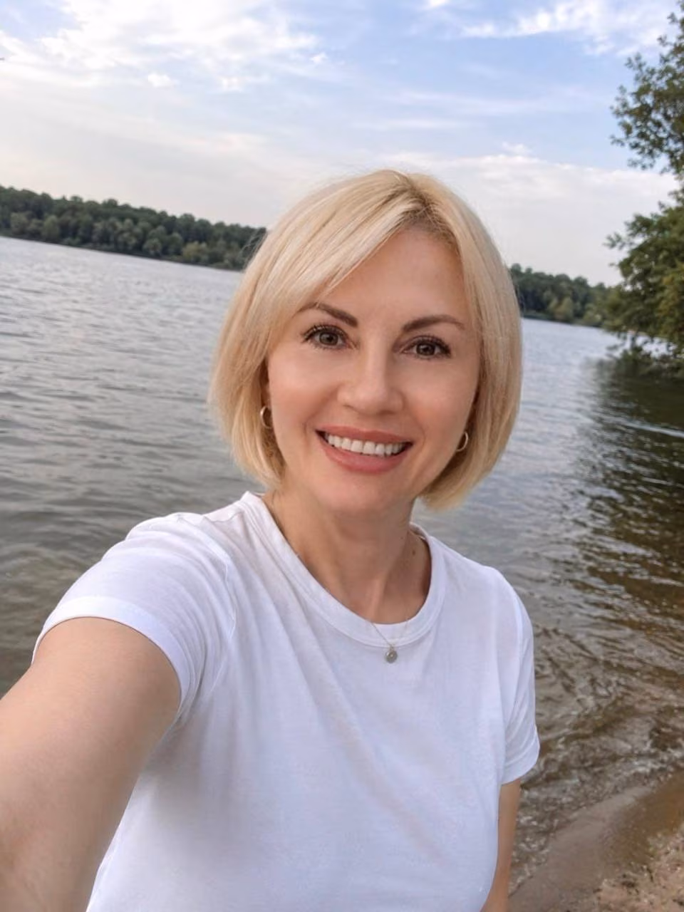 Julia 49 Kyiv Ukraine Looking for a kind and honest man who wants a bride