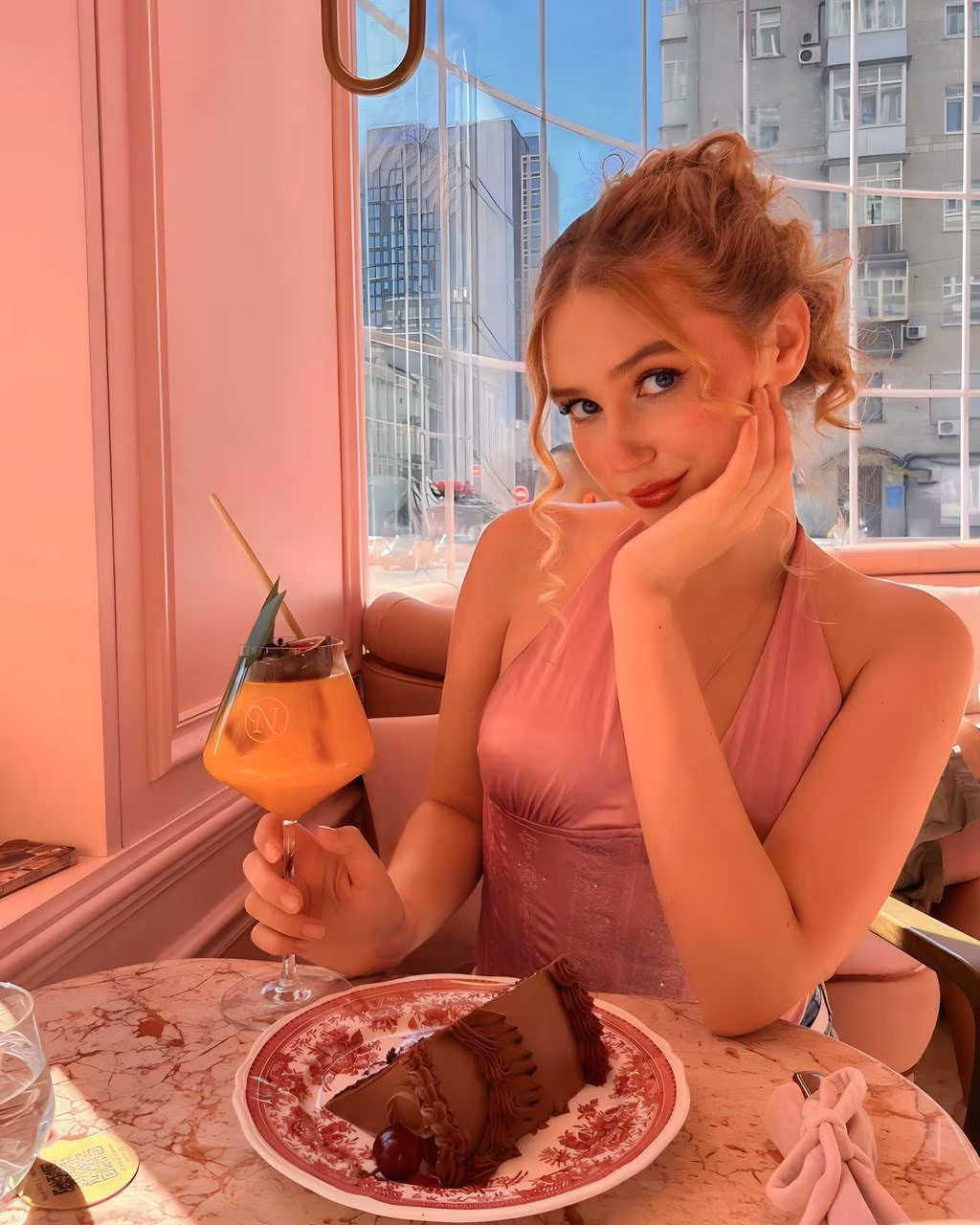 Alisa 18 Kiev Ukraine Looking for a man who wants children and a bride