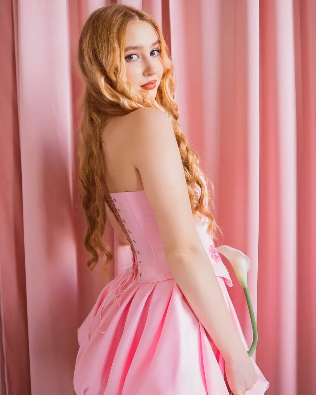 Alisa 18 Kiev Ukraine Looking for a man who wants children and a bride