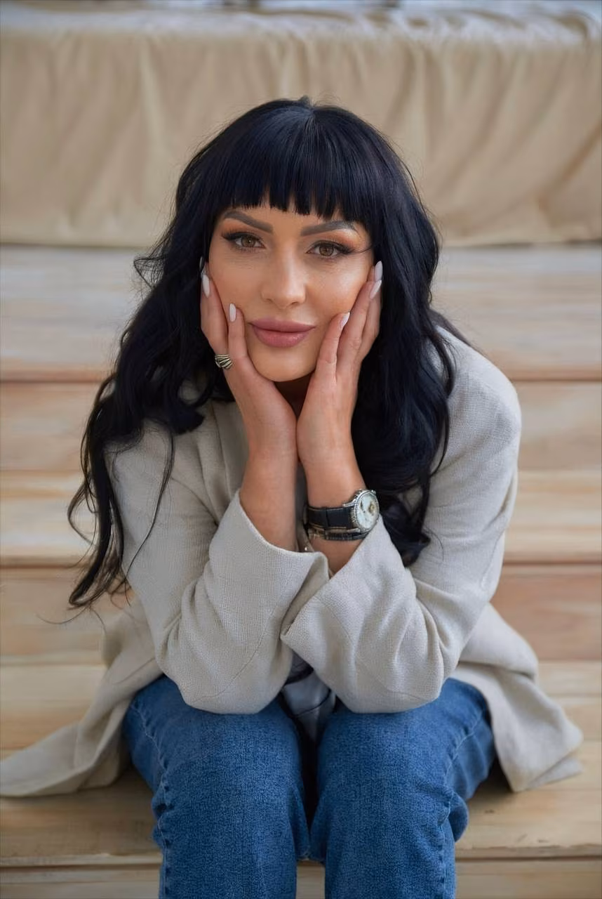 Alisa 48 Milan Italy Looking for a man with pure intentions to be his bride