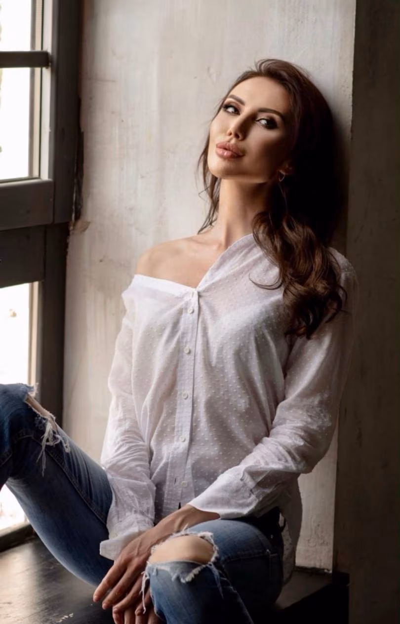 Elena 43 Milan Italy Looking for a serious commitment to become a bride