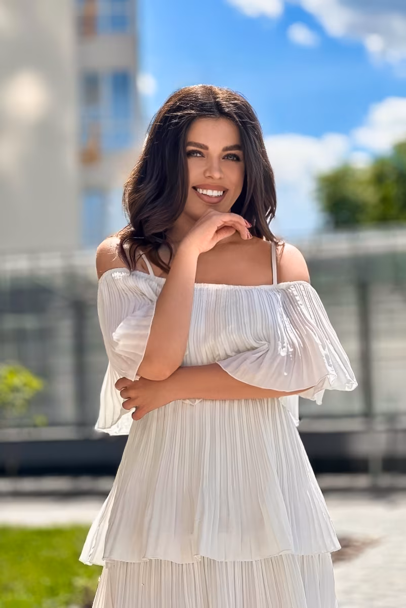 Yana 30 Kyiv Ukraine My ideal partner in life to take me as his bride
