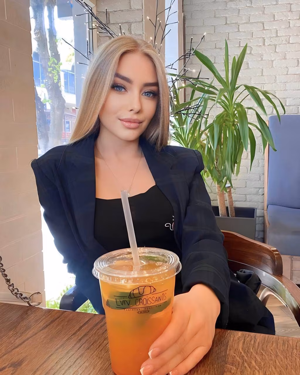 Olha 22 Kyiv Ukraine Ready to love with all my heart and be your bride