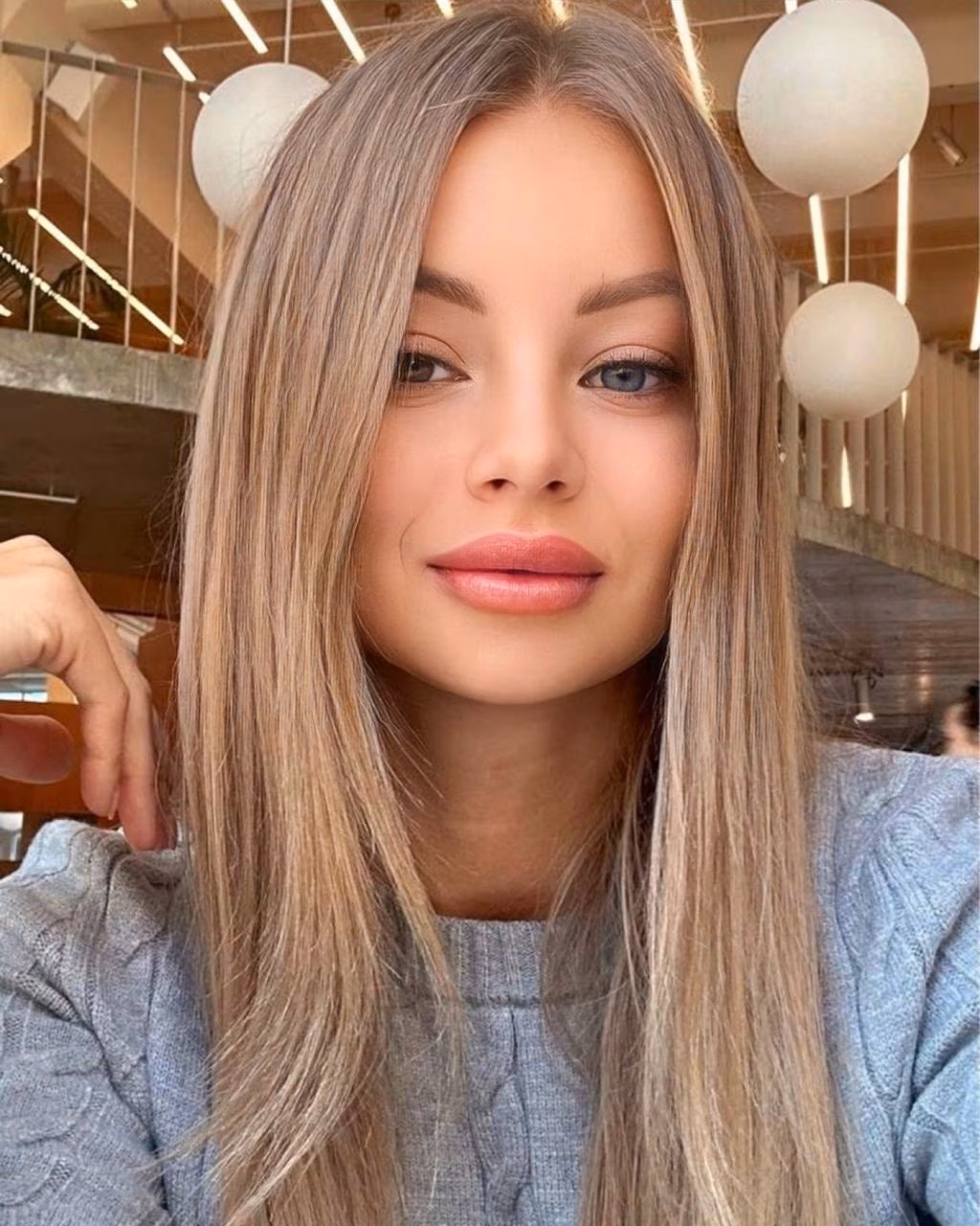 Anna 35 Ivano-Frankivsk Ukraine Searching for my fairy tale prince to make me a bride