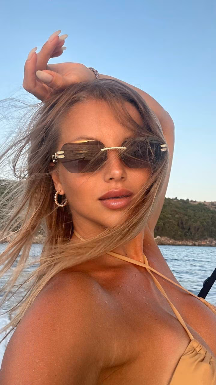 Anna 35 Ivano-Frankivsk Ukraine Searching for my fairy tale prince to make me a bride