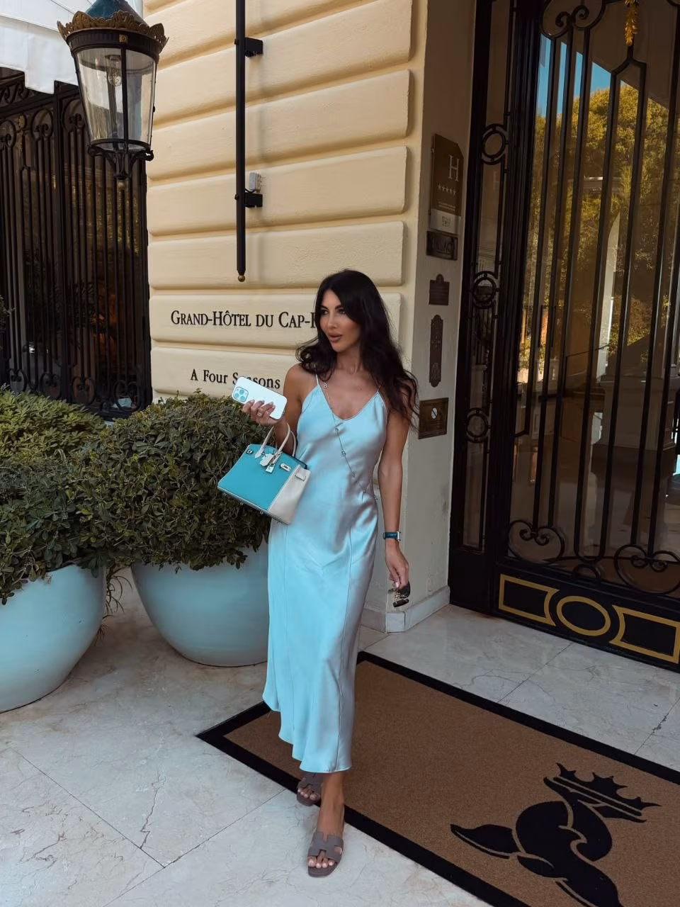 Violeta 28 Berlin Germany Seeking a man who is committed to finding a bride