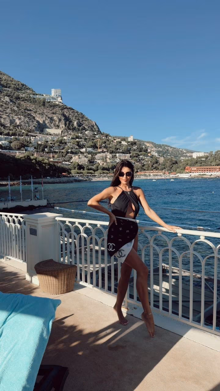 Violeta 28 Berlin Germany Seeking a man who is committed to finding a bride